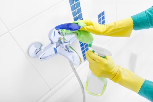 Professional curtain care for a W12 apartment or flat