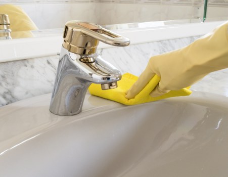 Local gutter cleaning service for homes and businesses in W12